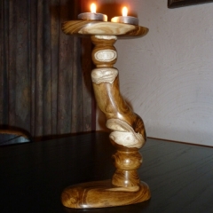 Vrouwfiguur van Goudenregen