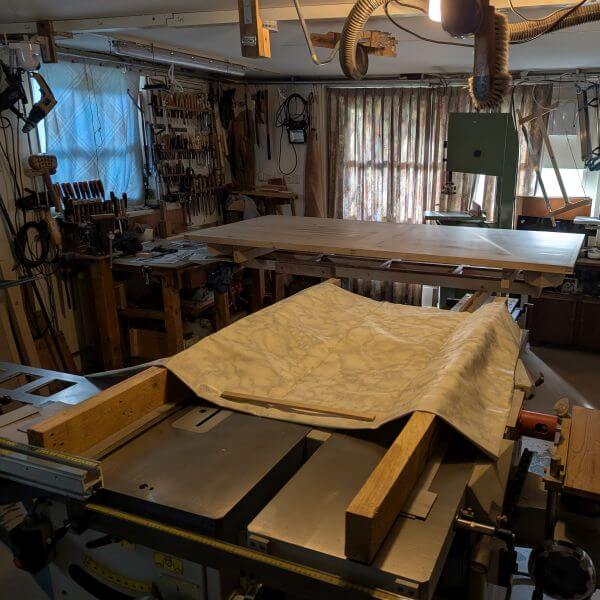 de eettafel Kastanje is klaar voor transport de eettafel Kastanje is klaar voor transport