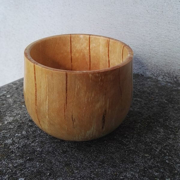 scheuren in dunne wand met CA gelijmd Berken kommetje