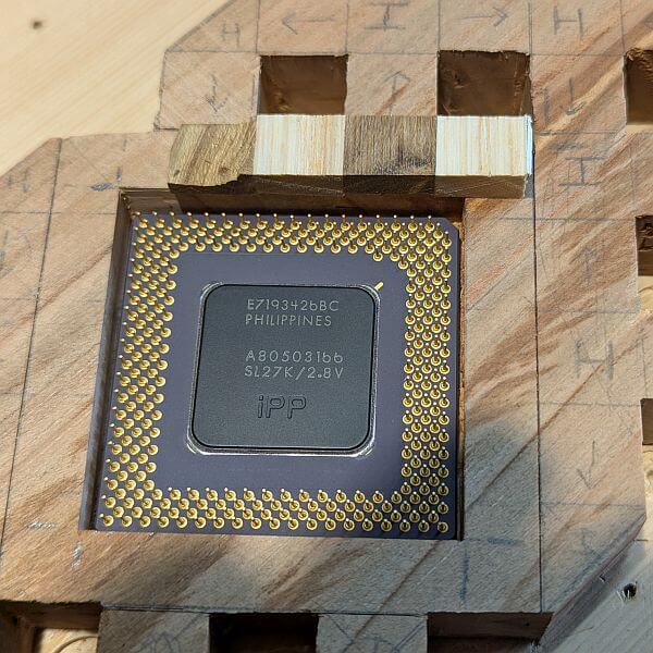 plek voor Intel Pentium MMX 166Mhz uit 1995